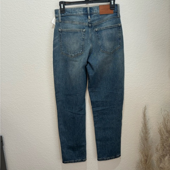 NWT- Lucky Jeans Button Front Mid-Rise Straight Leg Light Wash - Picture 5 of 5
